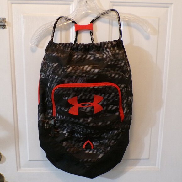 UNDER ARMOUR WOMEN'S BLACK, RED AND WHITE DRAW STRING BACK PACK - Picture 1 of 5